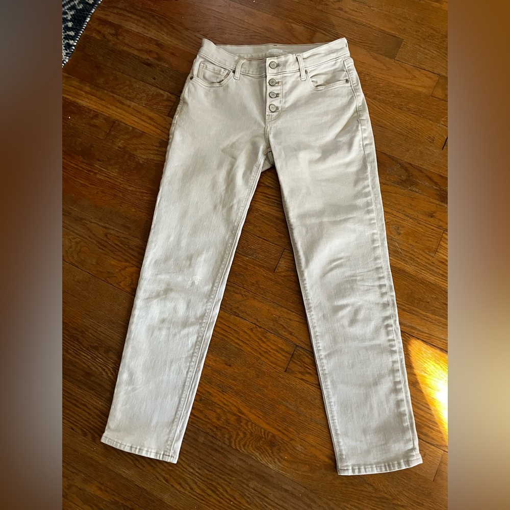 Old Navy button fly khaki jeans. Sz 0